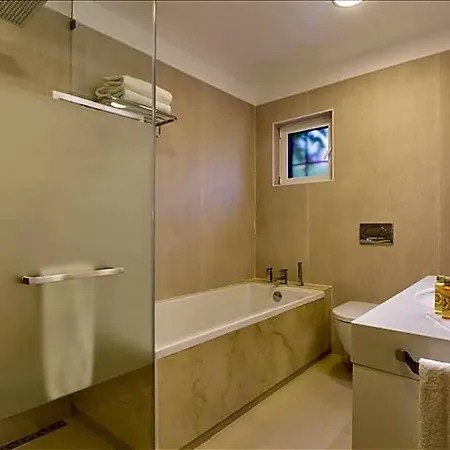Aldeia Das Acoteias Sleeps 8 With Pool And Air Con أولوز داغوا