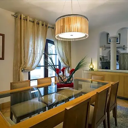 Aldeia Das Acoteias Sleeps 8 With Pool And Air Con Olhos de Agua (Albufeira)